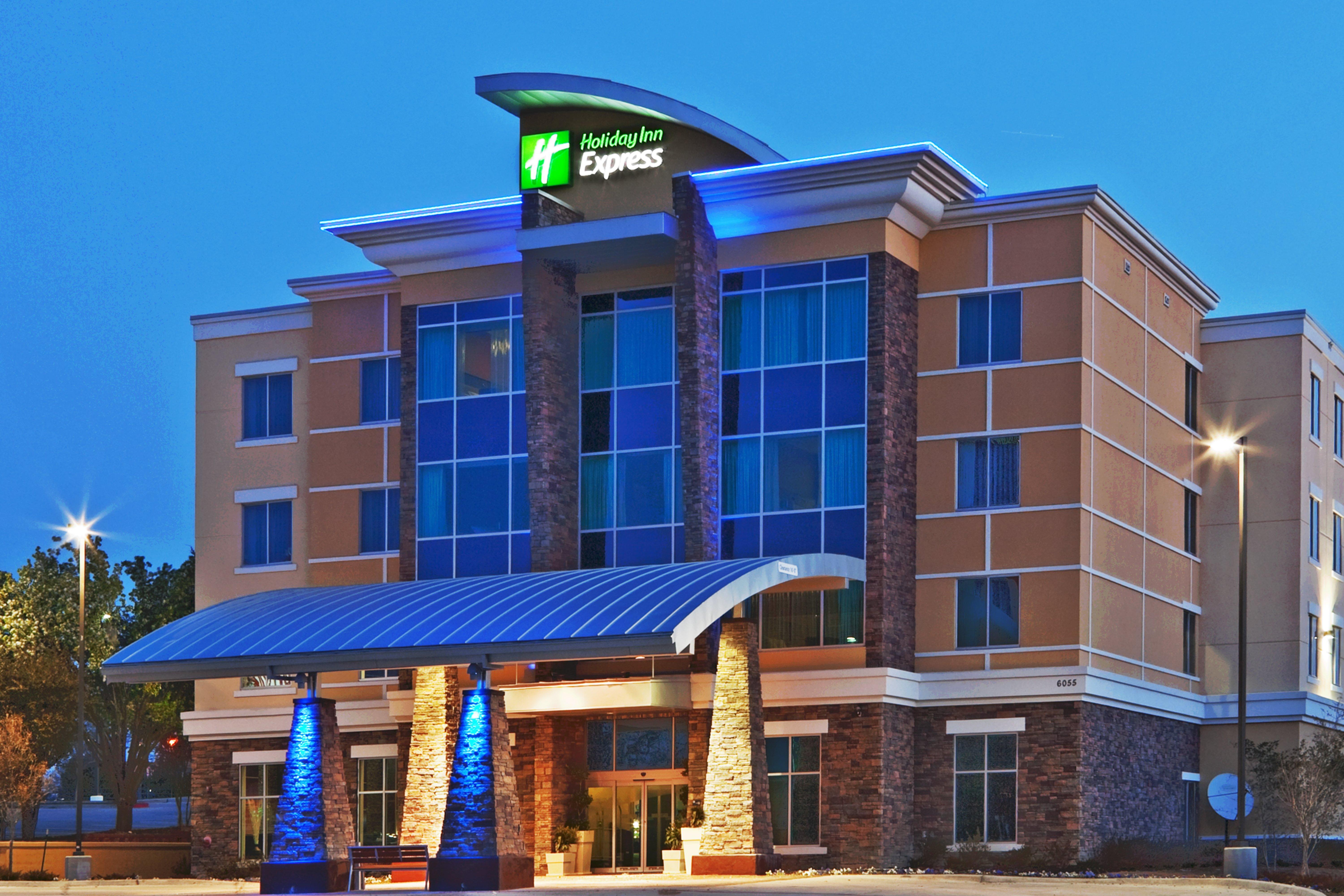 Holiday Inn Express & Suites North Dallas At Preston By Ihg Exterior foto