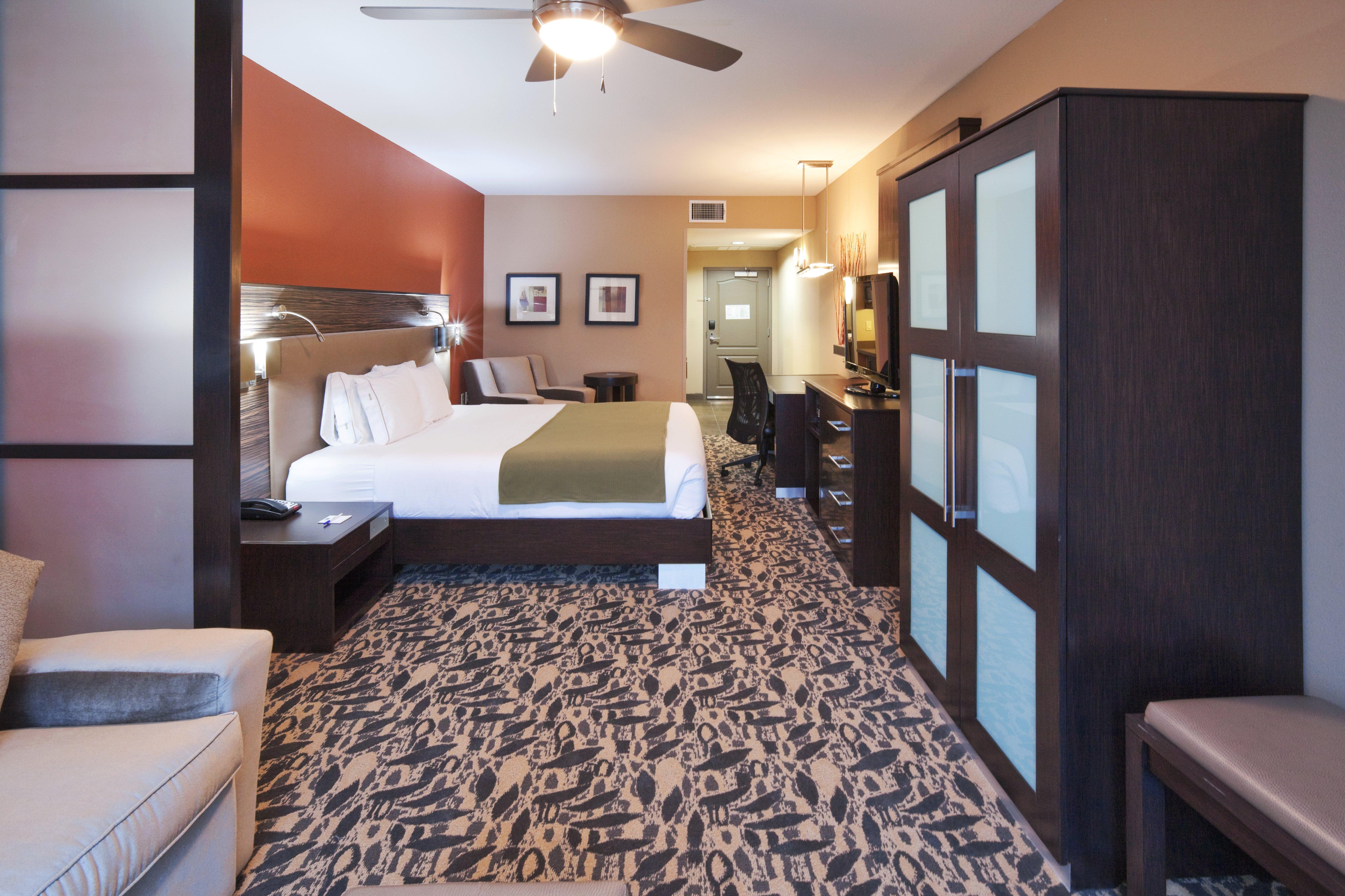 Holiday Inn Express & Suites North Dallas At Preston By Ihg Exterior foto